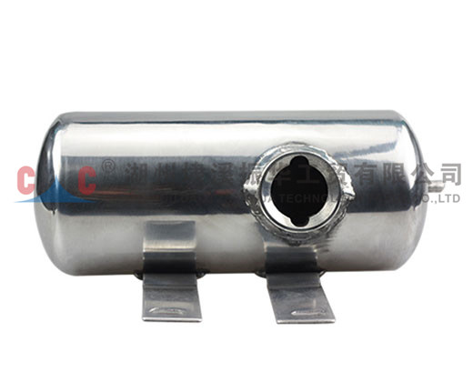 The hazard of overfilling motorcycle fuel tank
